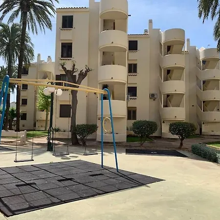 Con Piscina A 200m De La Playa En