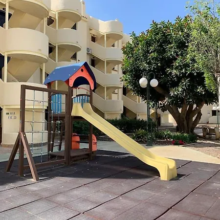 Con Piscina A 200m De La Playa En