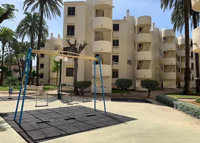 Con Piscina A 200m De La Playa En