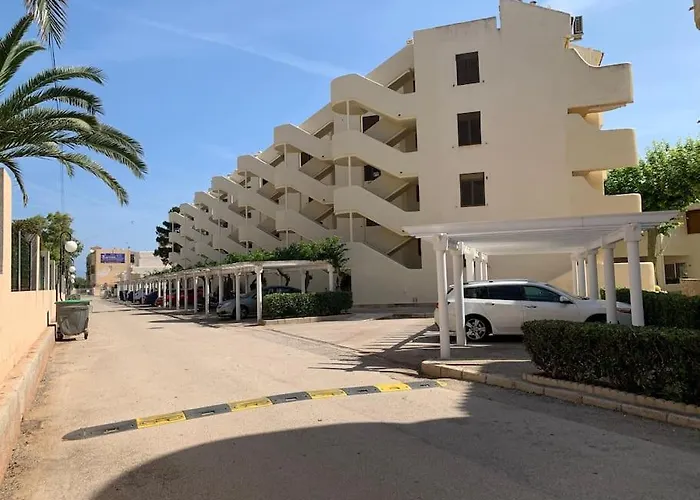 Con Piscina A 200m De La Playa En Apartment Denia