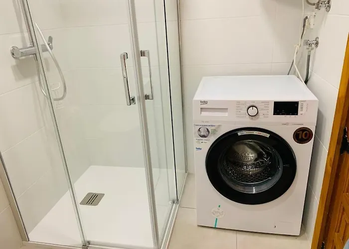 Con Piscina A 200m De La Playa En *